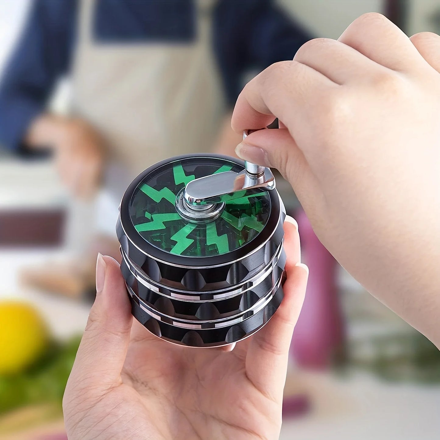 2.5 Inch(65mm)Hand Crank Grinder, Potable Large Grinder With Transparent Top Cover